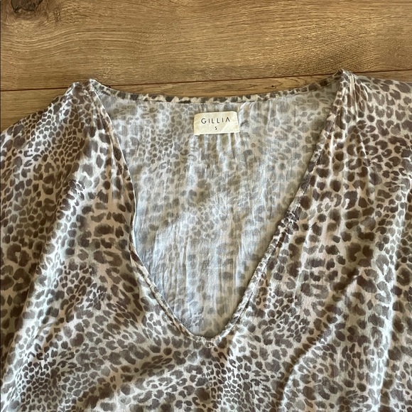 Gillia Gray Animal Print Top - Picture 7 of 9